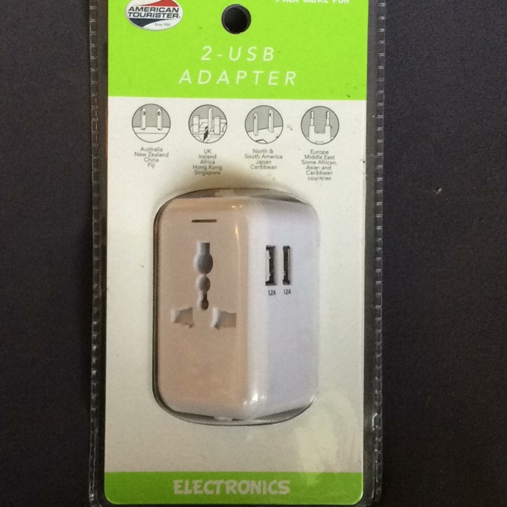 American Tourister 2-USB Adapter